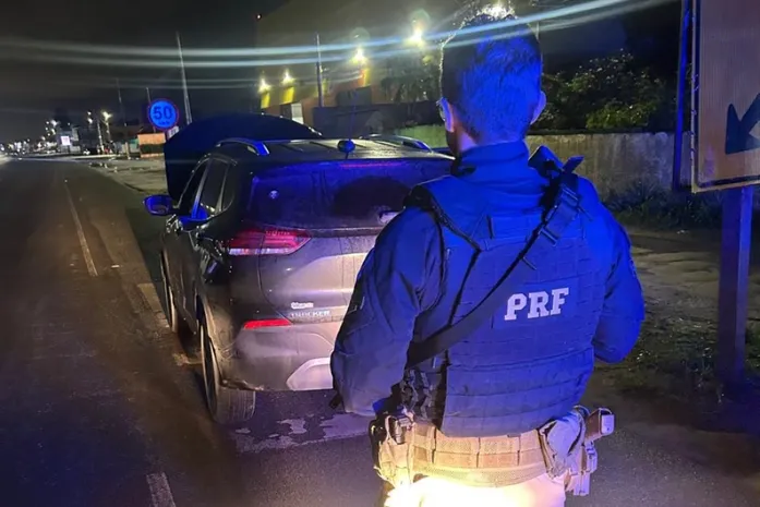 Carro roubado é apreendido durante patrulhamento em Rio Largo