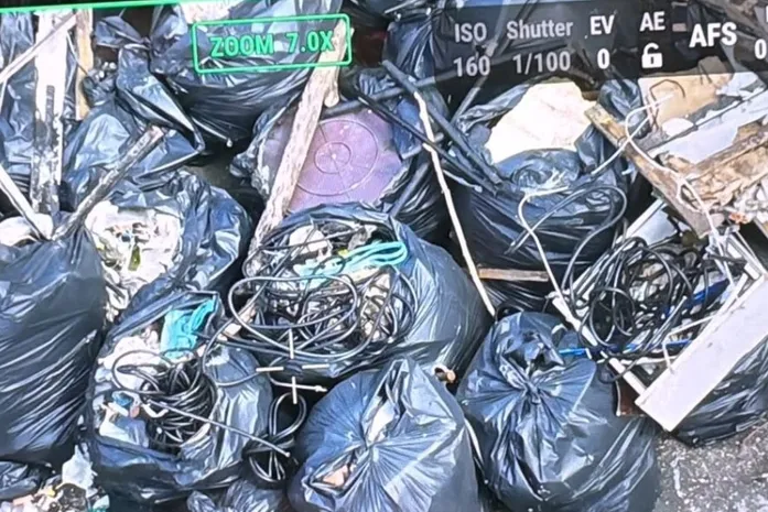Oito sacos com cabos de energia são apreendidos no Centro de Maceió