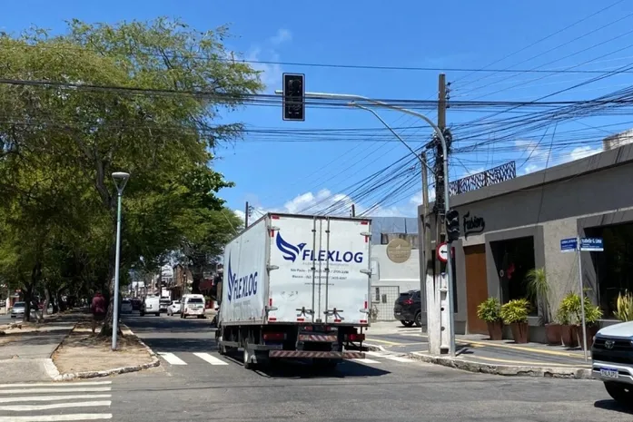 Três novos semáforos alteram circulação na parte baixa de Maceió a partir deste sábado