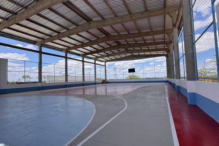 Delmiro Gouveia inaugura nova quadra poliesportiva no povoado Alto Bonito