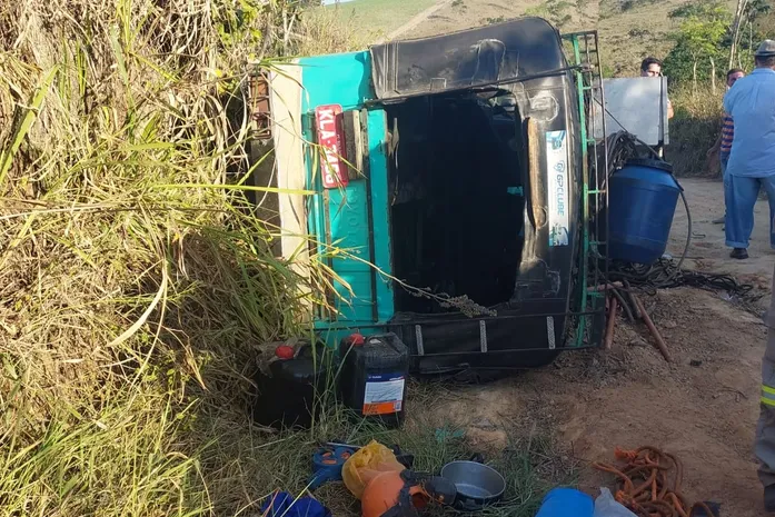 Sete terceirizados da Equatorial ficam feridos em acidente na zona rural de Atalaia