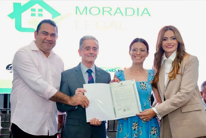 Belém entrega mais de 100 títulos de imóveis pelo Moradia Legal