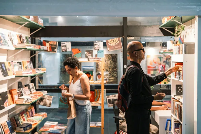 Livraria Novo Jardim promove Bate-papo Literário para celebrar a poesia