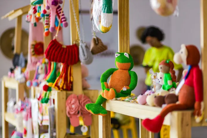 Bosque das Arapiracas recebe feira e shows no domingo