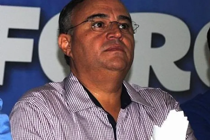 DC de João Caldas troca de candidato à Presidência pela terceira vez em dois meses
