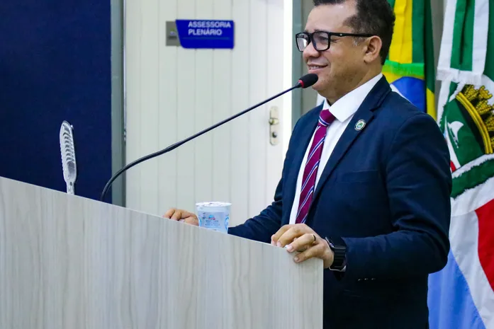Vereador de Maceió faz homenagem tripla à família do deputado Antonio Albuquerque