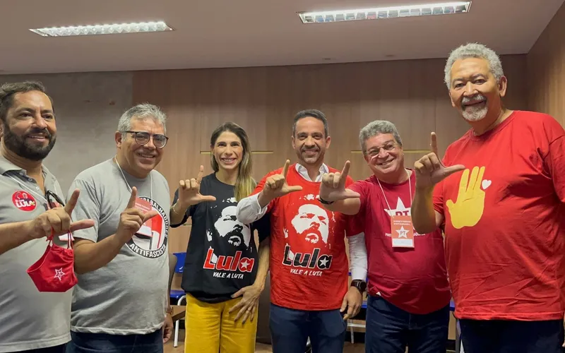 Paulo Dantas recebe apoio de Lula antes de renúcia de Renan Filho
