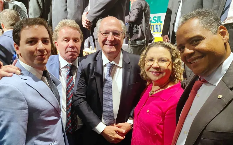 Ex-deputada alagoana deverá assumir pasta no governo Lula