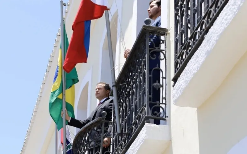 Confira o que abre e fecha no feriado da Proclamação da República