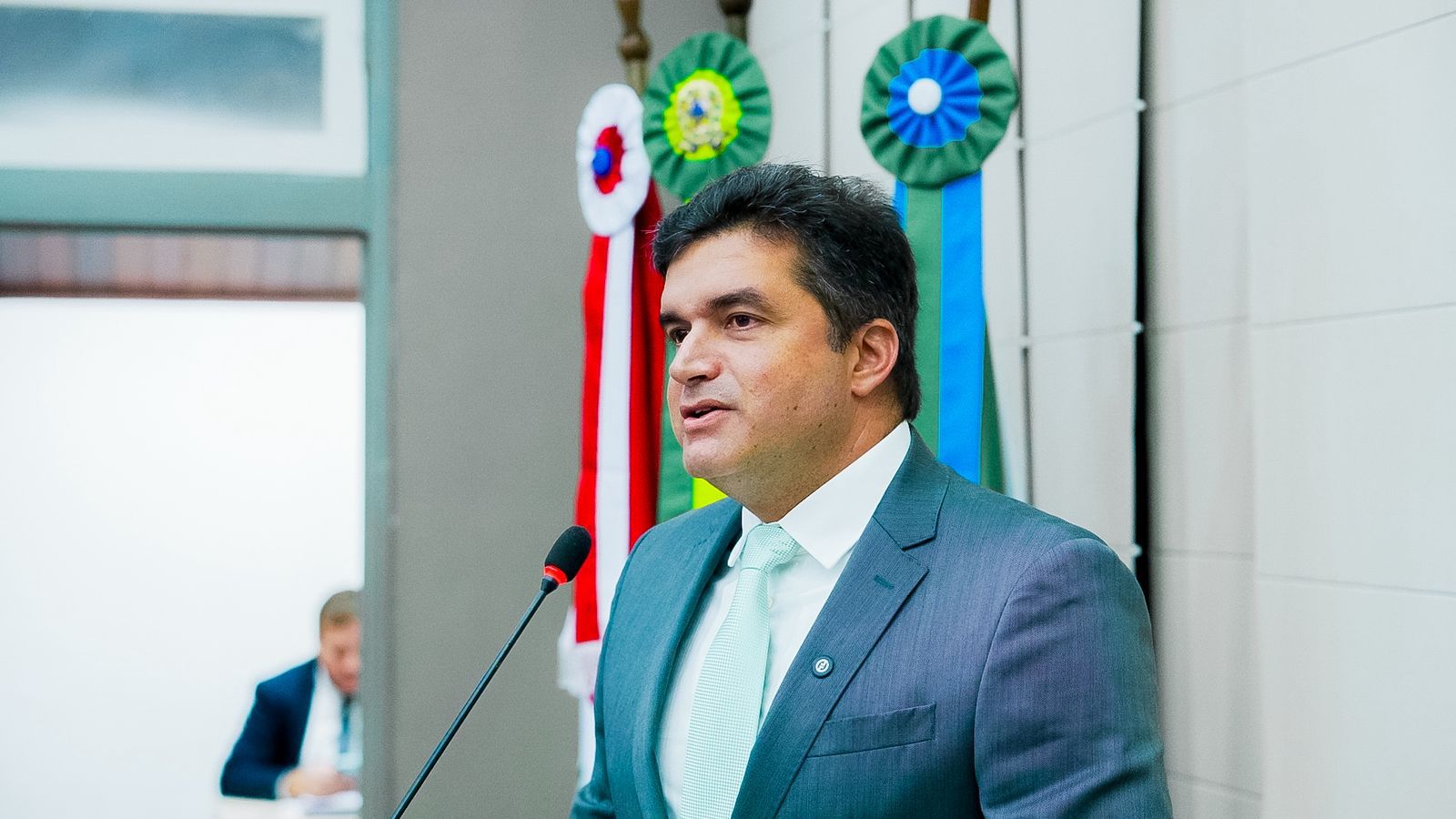 Durante sessão na Câmara, Rui Palmeira questiona relatório sobre contas de 2019