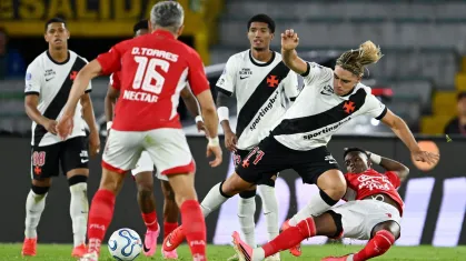 Vasco e Santa Fe decidem vaga nas semifinais da Sul-americana