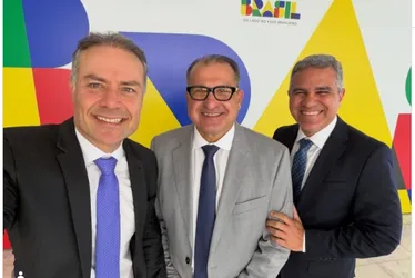 Santoro assume Ministério dos Transportes; Praxedes é o número dois