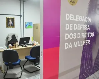 Homem é preso após arrastar menina de 12 anos para banheiro em Maceió