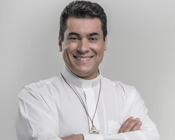 MP questiona contrato de R$ 450 mil para palestra de Padre em Feira Grande