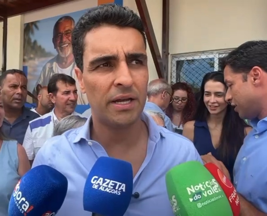 JHC evita definir partido e adota cautela sobre futuro político