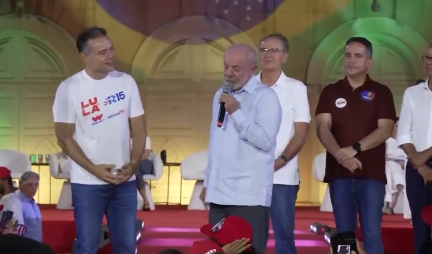 Lula fala em parceria com Renan Filho e faz elogios durante ato em Maceió