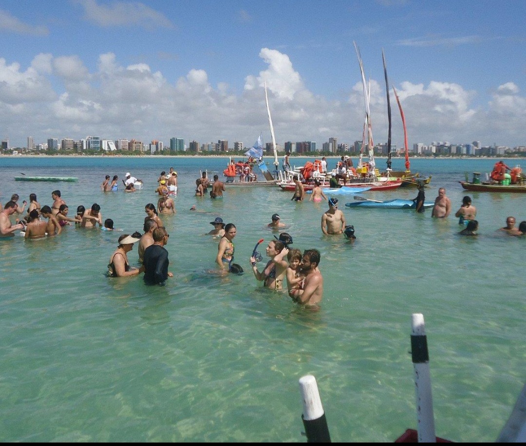 Feriado de 12 de outubro terá maré baixa ideal para piscinas em Alagoas