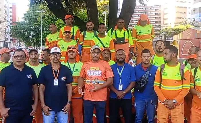 Garis de Maceió paralisam atividades por piso nacional