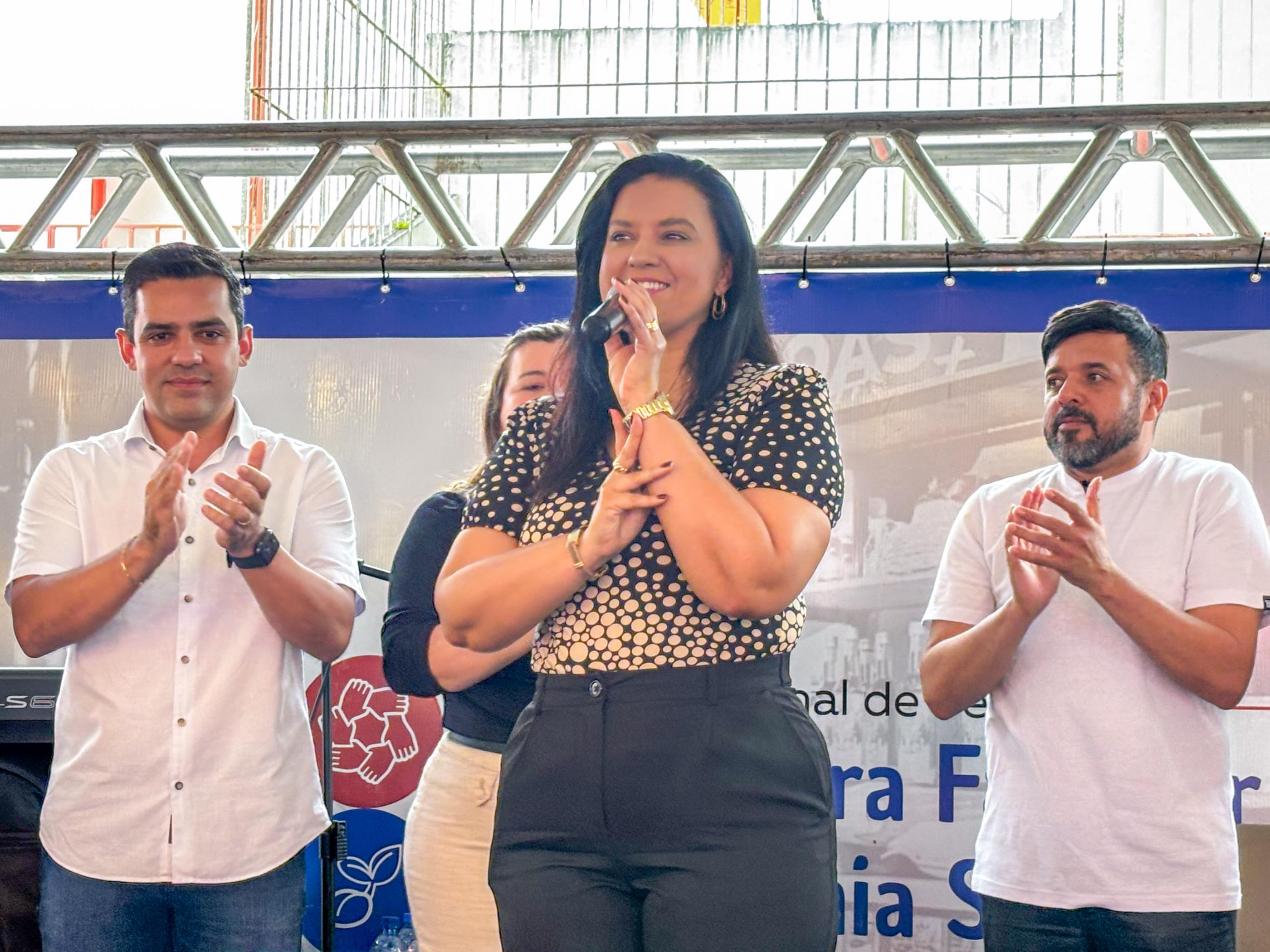 Governo anuncia entrega de 300 equipamentos para agricultura familiar