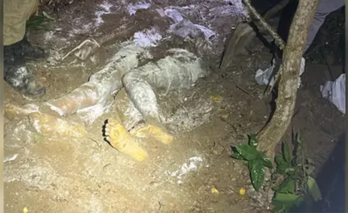 Corpos de dois homens são encontrados em cova rasa na Santa Amélia