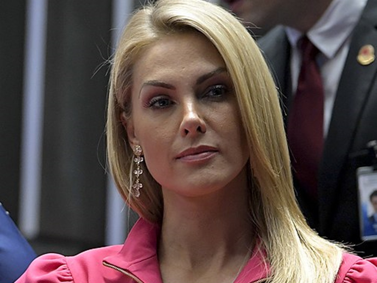 Laudo confirma falsificação de assinaturas de Ana Hickmann em contratos do Banco Safra