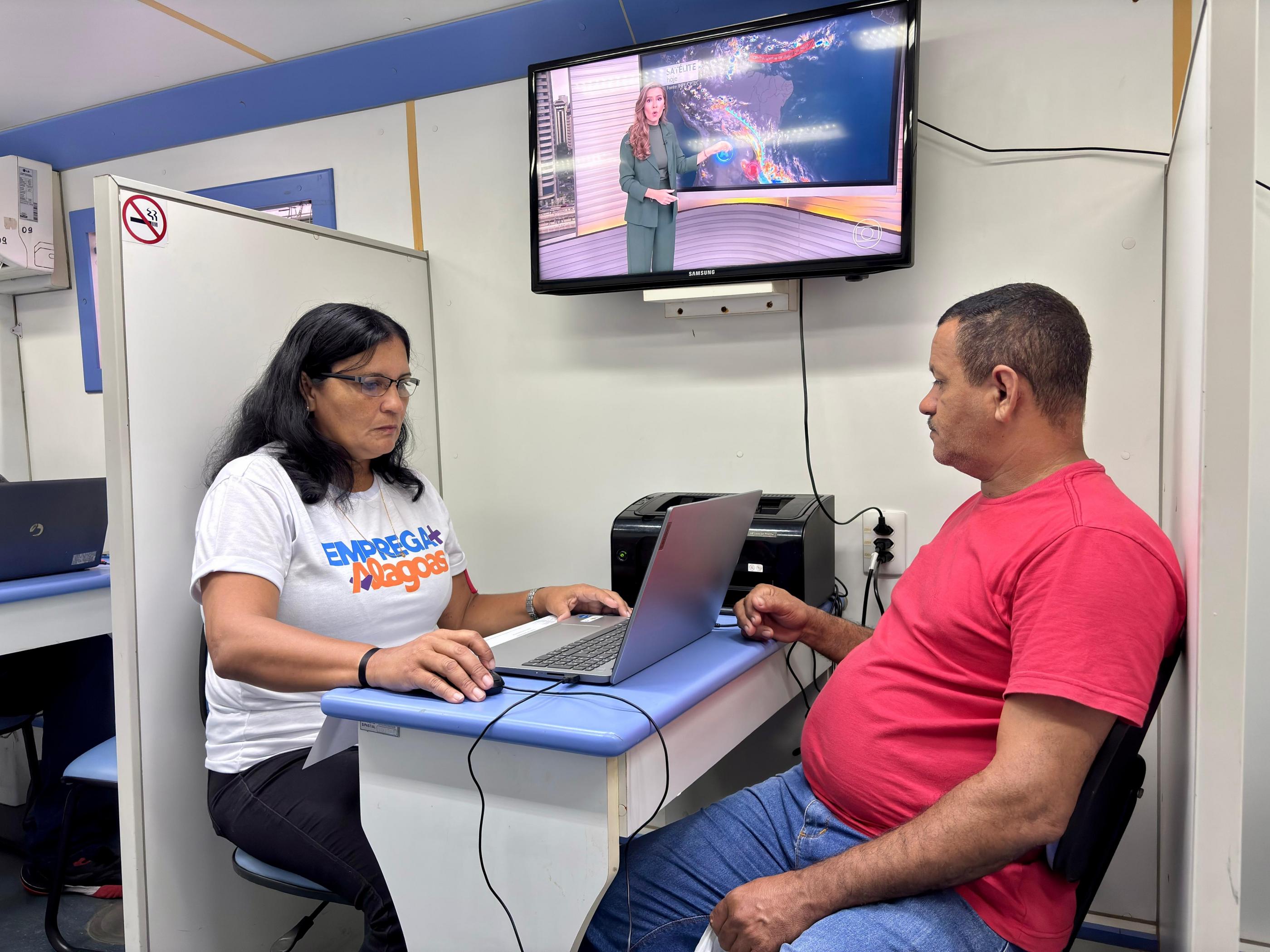 Sine Alagoas oferta mais de 2,6 mil vagas de emprego em diversas regiões e estados