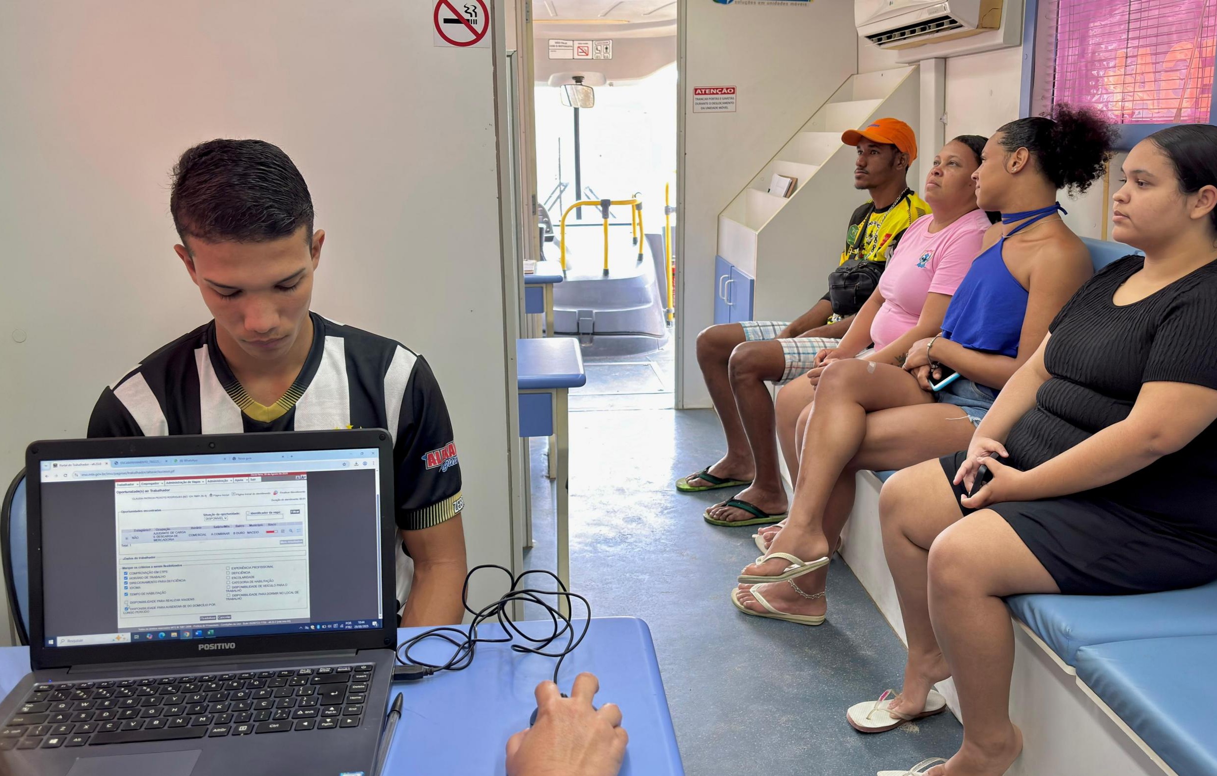 Sine Alagoas abre mais de 2,700 vagas de emprego em diversas cidades