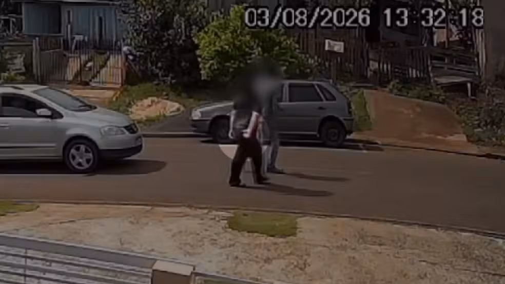 Mulher faz sinal internacional de socorro e consegue ajuda após agressões no PR