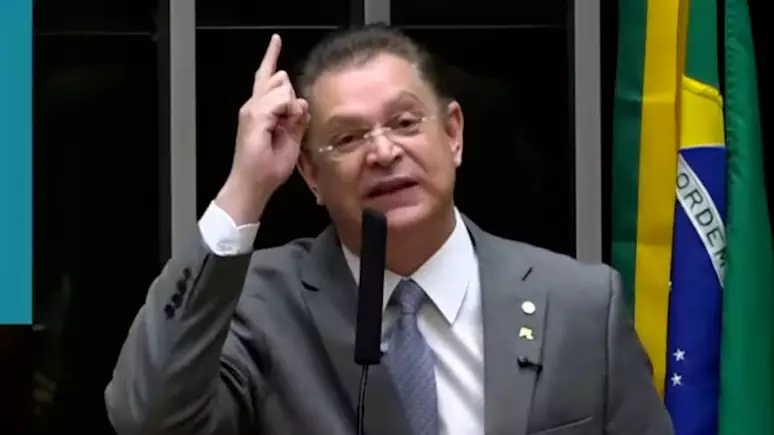 PF aponta deputados do PL como laranjas de Valdemar em emendas suspeitas