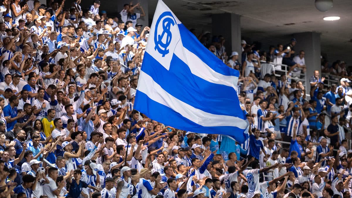 CSA enfrenta o Vasco nesta quarta-feira (30) em Maceió
