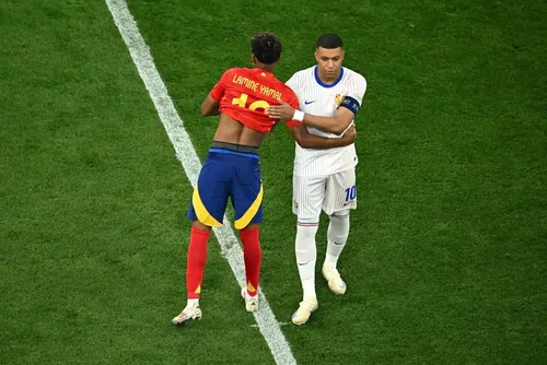 França e Espanha duelam por vaga na final da Copa do Mundo 2026