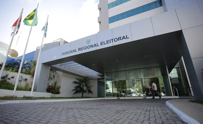 TRE-AL orienta partidos sobre registro de candidaturas para as Eleições 2026