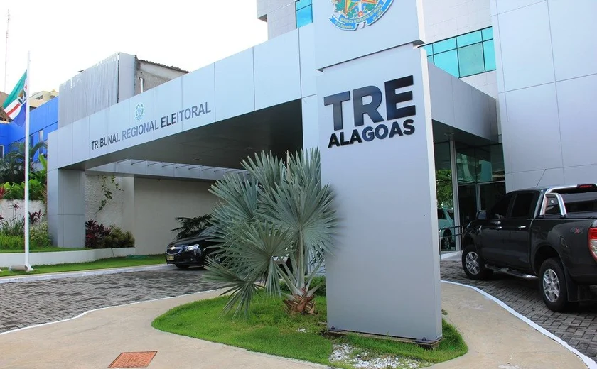TRE-AL suspende programação de veículos favoráveis  a JHC