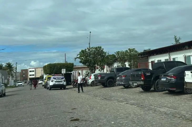 Homem é ferido após discussão por dinheiro em Penedo