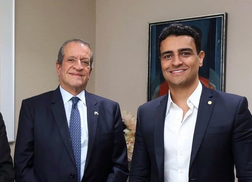 JHC vai a Brasília e define, no PL, seu destino político