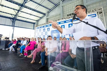 VHP representa Paulo em Pilar, inaugura escola e anuncia 300 moradias