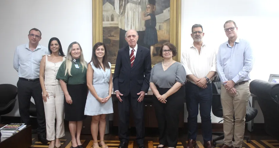 Vice-cônsul dos EUA no Recife visita Santa Casa de Maceió para alinhamento de serviços consulares