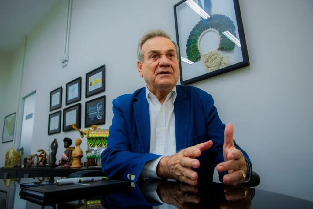 Lessa vê espaço encolher após aposta política em JHC