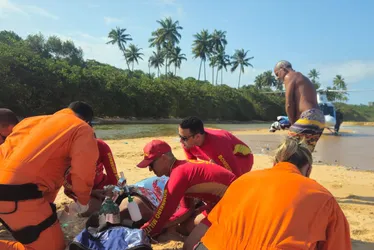 Homem é resgatado após afogamento em praia de Maceió
