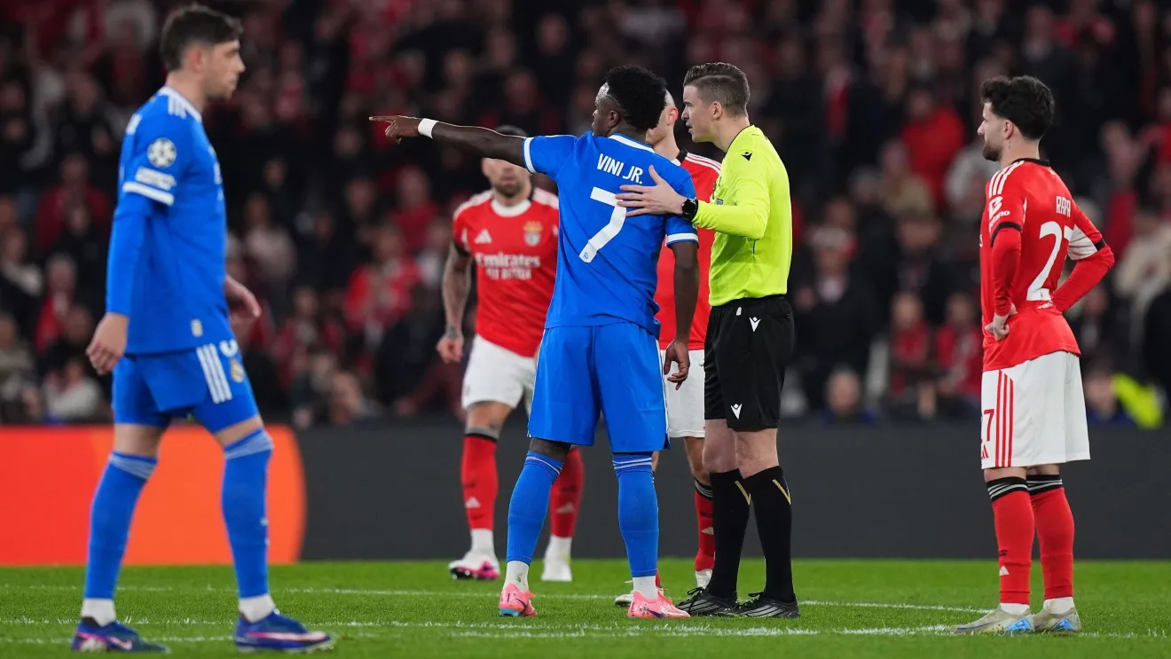 Vini Jr. sofre racismo contra Benfica e chama agressores de covardes