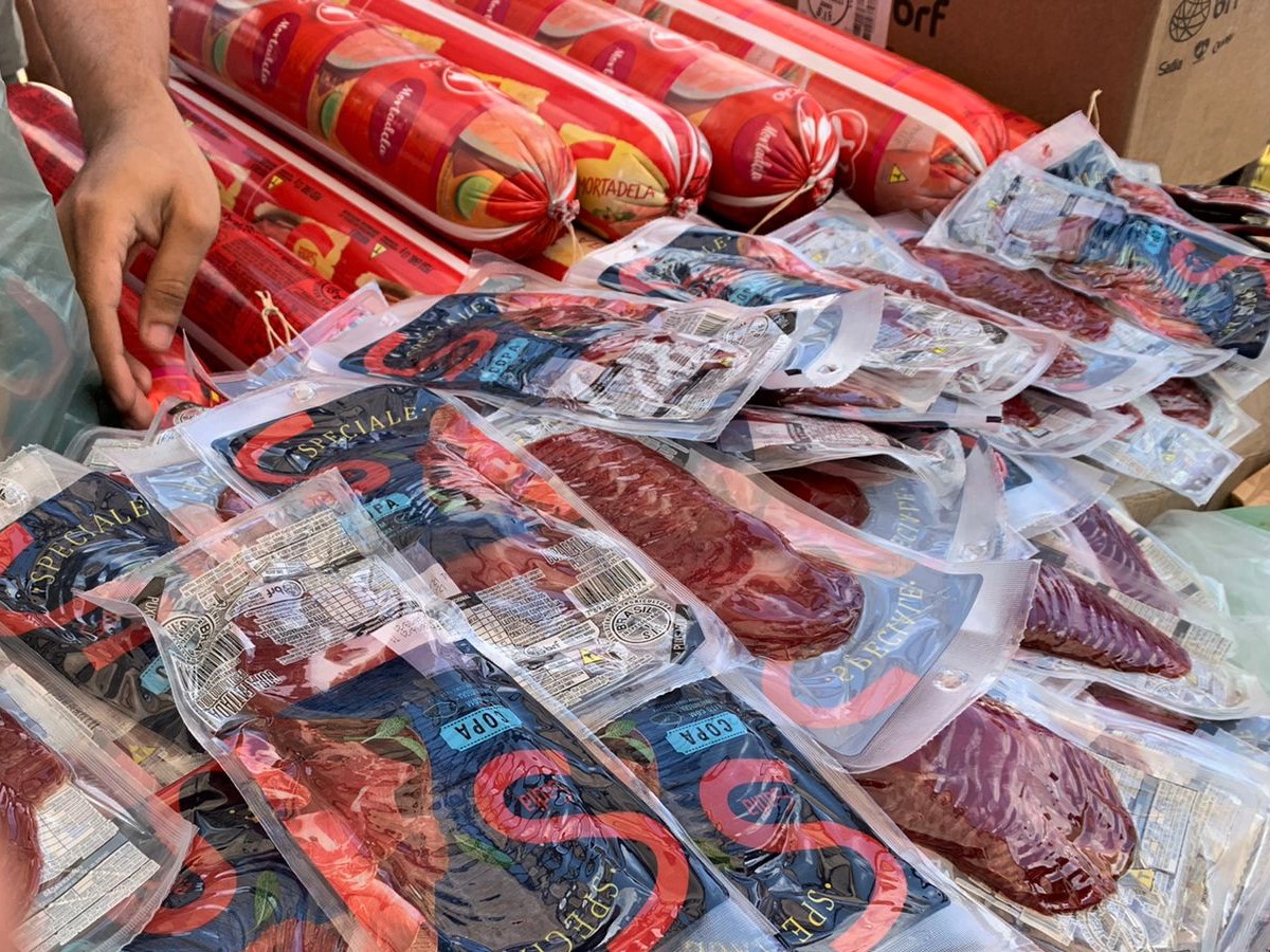 Vigilância Sanitária apreende 900 quilos de alimentos impróprios para consumo em Maceió