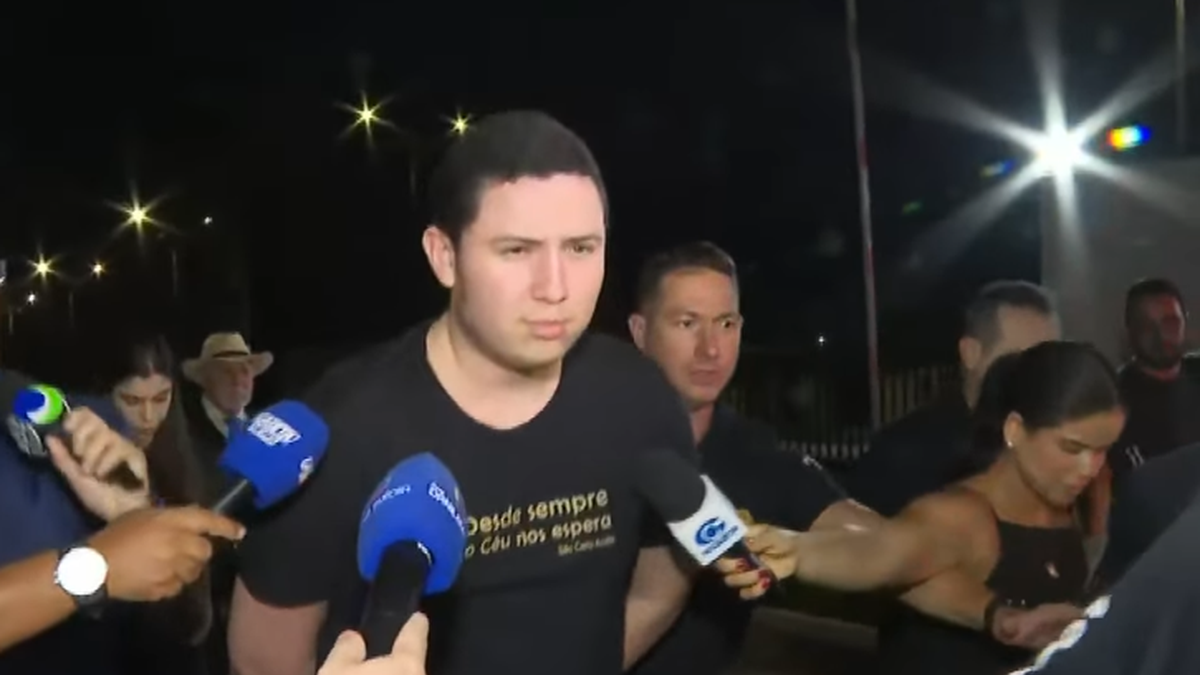 Pai de Vitinho é investigado como líder de grupo que movimentou R$ 300 milhões