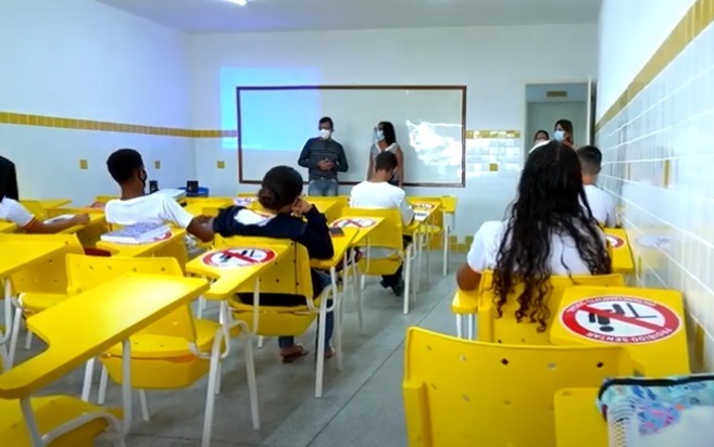 Escolas da Semed Penedo retomam aulas presenciais no próximo dia 16