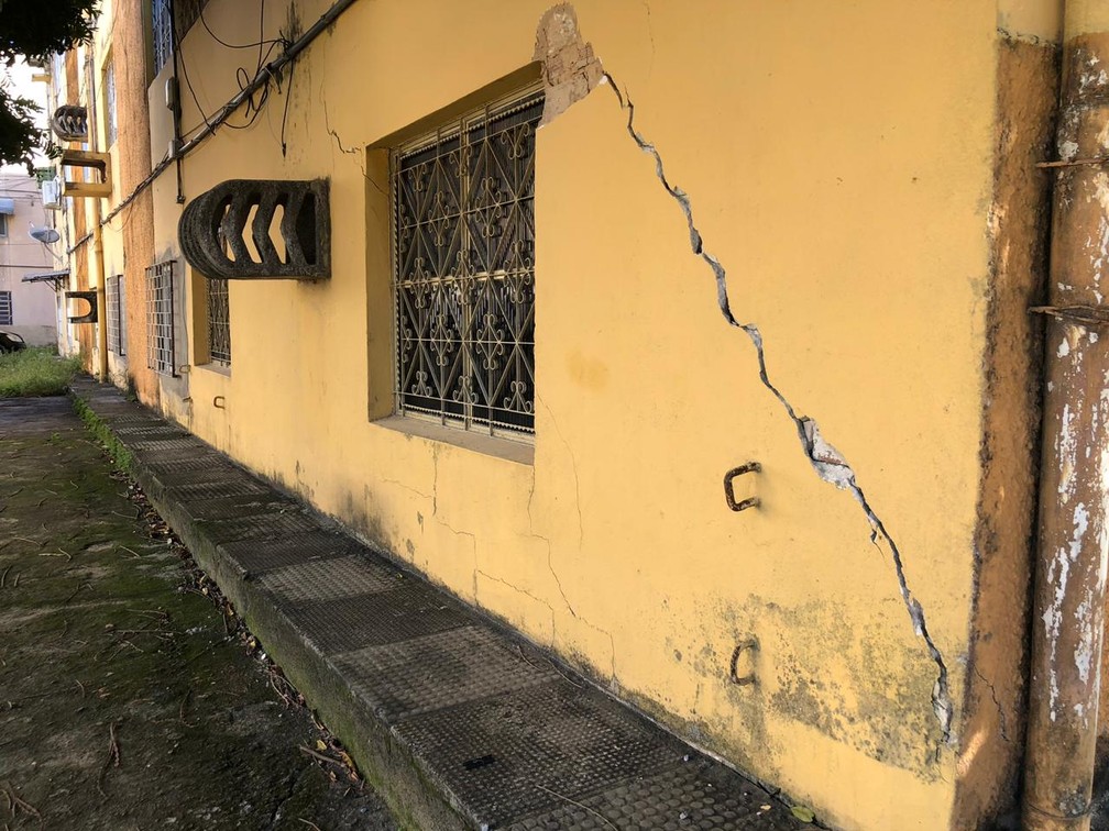 Defesa Civil enfrenta problemas para demolir casas com rachaduras em Maceió