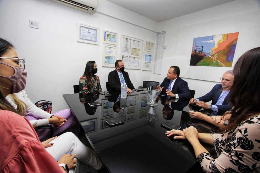 Maiorano e Manu debatem participação feminina na OAB com escritórios de advocacia