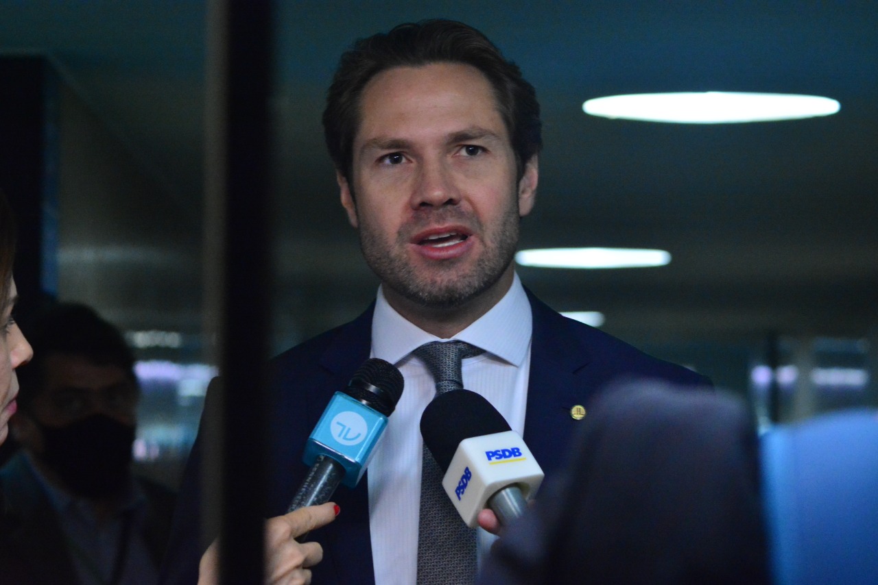 Candidato à reeleição, Pedro Vilela diz ter orgulho de representar o povo alagoano