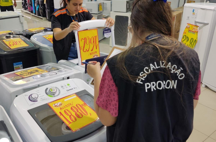 Black Friday 2022: Procon Maceió orienta consumidores para as ofertas de 2022