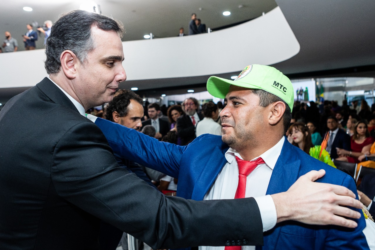 Dirigente alagoano do MTC parabeniza senador Rodrigo Pacheco: 'A democracia venceu'