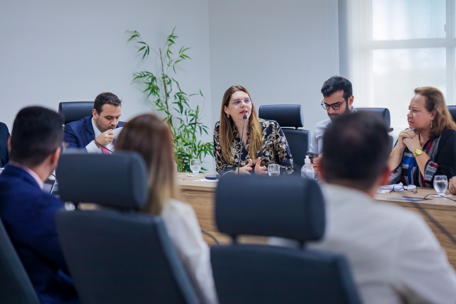 Secretária Jó Pereira discute, no MP, inclusão de combate à violência no currículo escolar