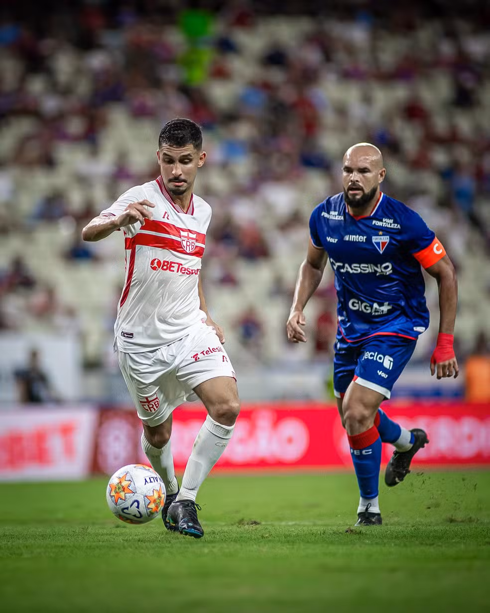 CRB define estratégia para enfrentar o América-MG sem Crystopher